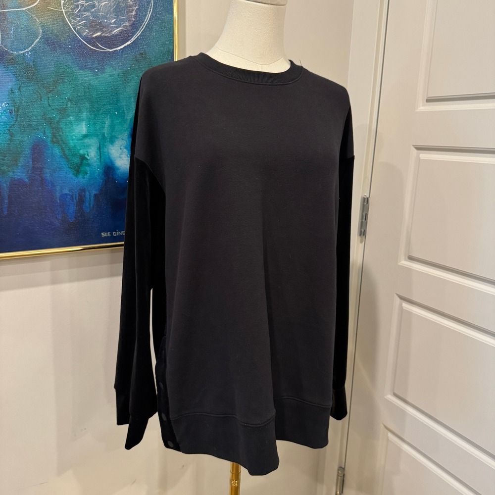 Athleta Womens Black Velvet Back Mixed Media Snap Side Sweatshirt Size Large EUC